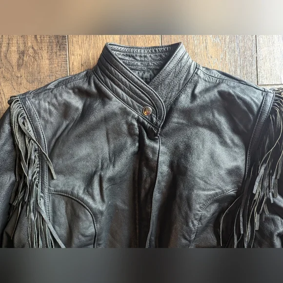Harley Davidson Women Large MIRAGE Black Leather Fringe Jacket w/ Metal Emblem